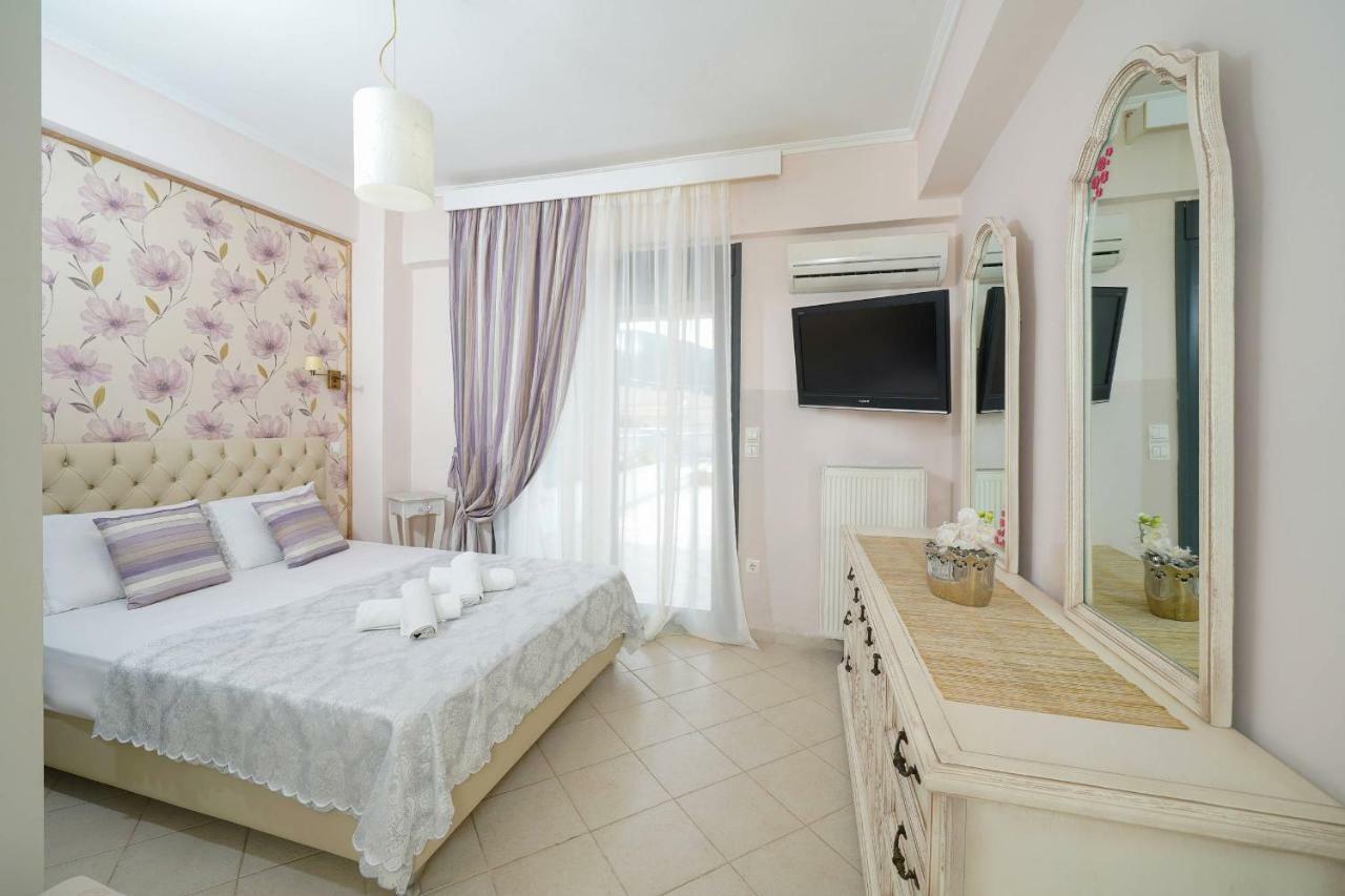 Lina'S Sea View Apartments Thasos Extérieur photo